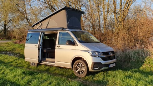 Cali-Waka – 4pers. 2023 Volkswagen California Coast Van