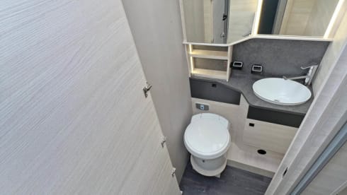 Skye – 4 berth Automatic Chausson 777GA Ultimate
