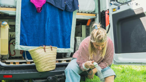 BAYVAN – BAY: Ford Self-Build BUS - Carefree OFF-Grid Kameren