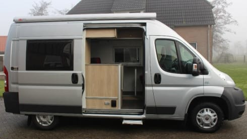 Lela | Peugeot Boxer 2 person camper van