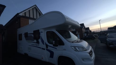 Cadman campers – 4 berth Fiat ducato
