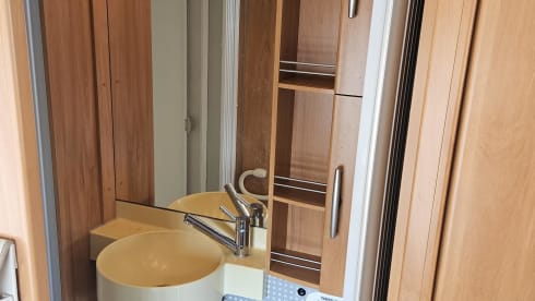 4p Hymer integrated from 2004