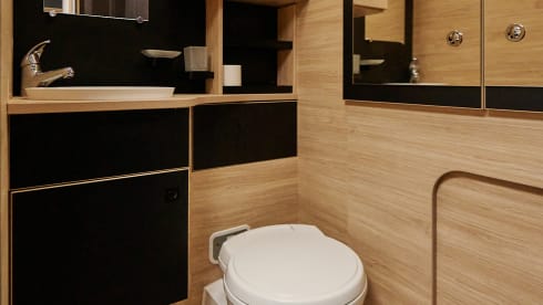 George – 5* 4 berth Chausson 650 Etape Brand new 2024