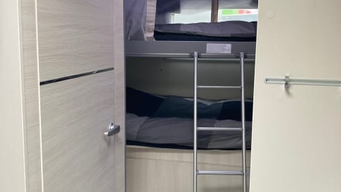 MasterCamper – Chausson 720 Titanium-Luxury mobile home for 4 people