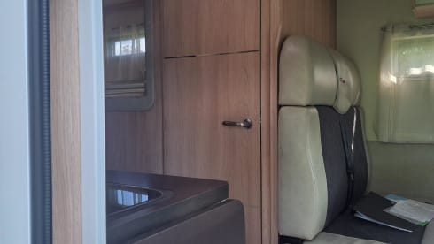 De Vrije Vogel – 4p Giottiline semi-integrated uit 2022