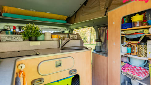 Zwabbel – 4p Ford campervan from 2003