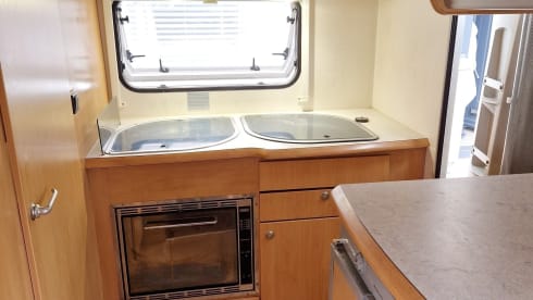 Lunar champ – 5 berth Fiat alcove from 2004