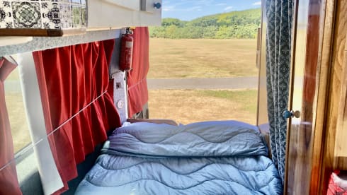 Billie – Insurance included · Low mileage · LPG + optional bedding available