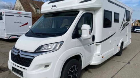 Citroën semi-integrata a 5 posti dal 2020