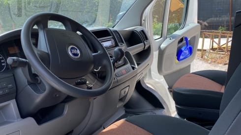 DAKOTA TRAVEL – CAMPER 6 POSTI