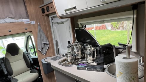 Weinsberg alcove from 2021 6 seats 160 HP euro 6 D temp