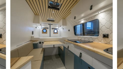De brilsmurf – 2p Volkswagen bus from 2016/2023