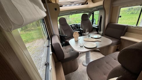 4p Challenger semi-integrated from 2013