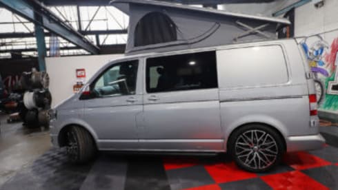Angharad – Angharad - 4 Berth VW Campervan - *Insurance Included