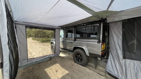Louver – 2/3p Landrover Defender 110. Complete installation for your comfortable adventure