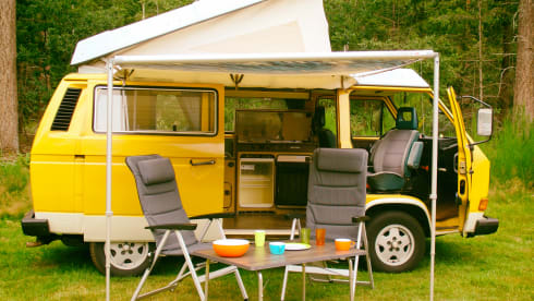 Mr. Yellow – Experience this unique VW T3 Westfalia Joker; refurbished and complete!