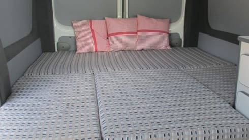 Type 2 – Hip and unique compact bus camper