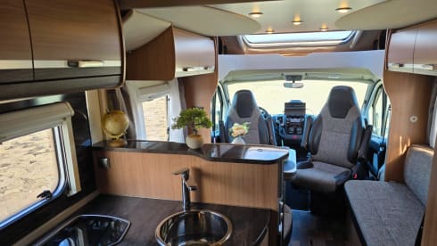 Broem – 4p Knaus semi-integrated uit 2017