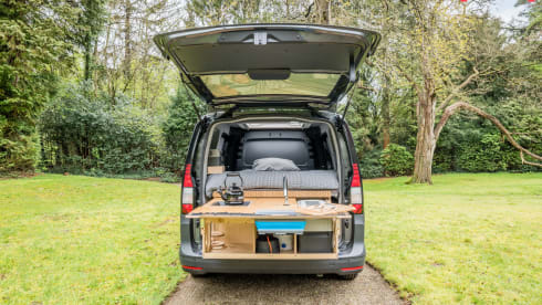 Becca – Economical bus camper from 2023
