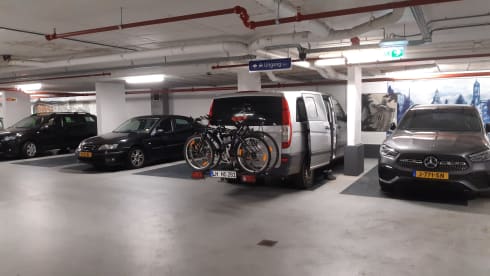 Norbi – Former police car with 4WD for great trips