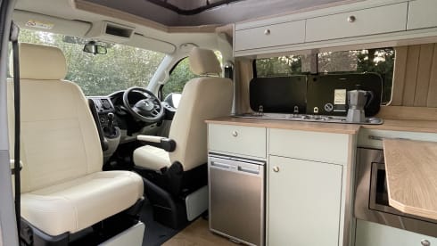 Olli – 2024 Conversion - 4 berth VW campervan from 2017 - equipment included!