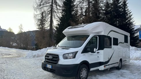 Nuovissimo camper super accessoriato