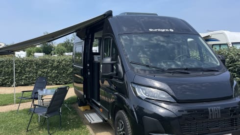 The Adventure Van – Sunlight Adventure 6.40 NOUVEAU (mai 2026) Camping-car, porte-vélos, panneau solaire 