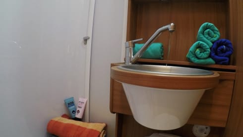 Gemak - zekerheid en vrijheid – Giovane camper di lusso in affitto a Limburg per una famiglia attiva e avventurosa attiva