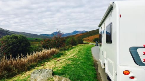 Doodles – Luxe Bailey-camper