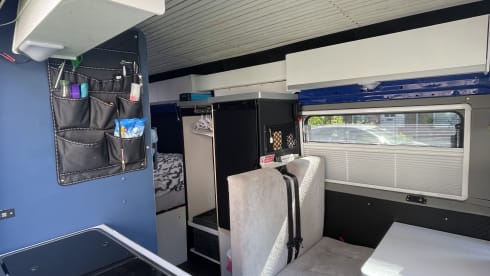 Blue Rambler – Peugeot Boxer bus camper from 2015