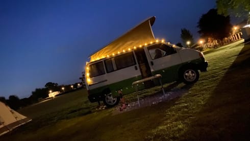 Lisanne – Bus Volkswagen T4 compact et fiable 2/4 personnes