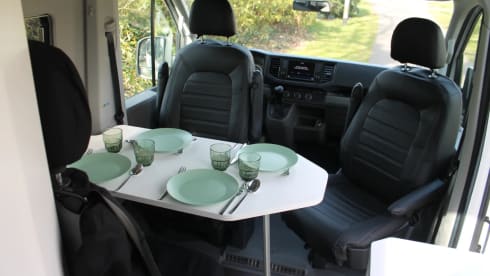  Luxe Volkswagen Grand California (4 p)