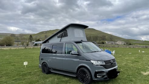 Mango 🥭 – TOP SPEC! Luxury, Easy Drive, 4 berth Volkswagen T6- 2022