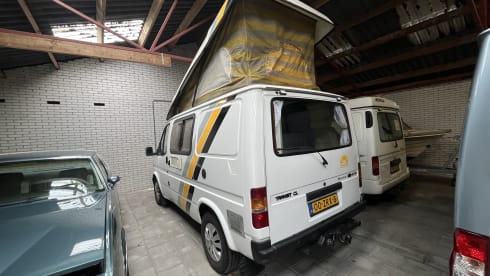 Harrison – Ford Nugget Camper