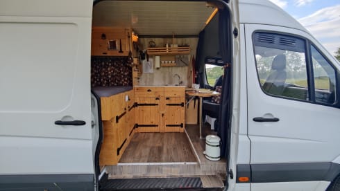 Atmospheric Mercedes-Benz bus camper 2 person "My Benz"