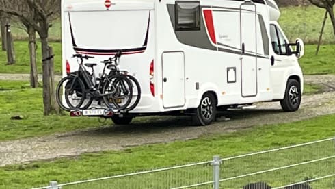 A fully equipped camper for wonderful camping holidays.