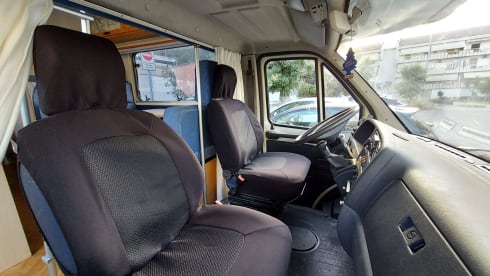 Matteo e Alessia – Camper per tutti i tipi di campeggio!