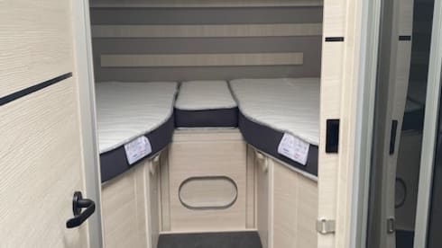 4p Chausson semi-integrated uit 2023