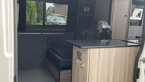 Yasmin (le Boxer!) – 3 berth 2020 Peugeot Boxer (with 2024 professional conversion)