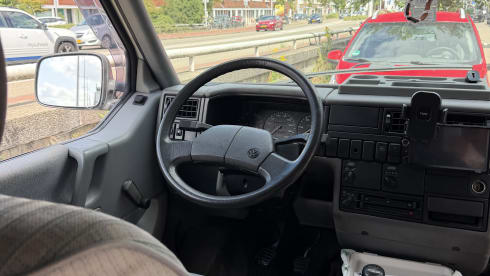4-seater Volkswagen bus from 1992