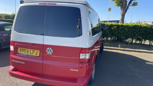 Morag – 4 berth VW T5 CAMPERVAN LWB 2014 ( EDINBURGH PICK UP)
