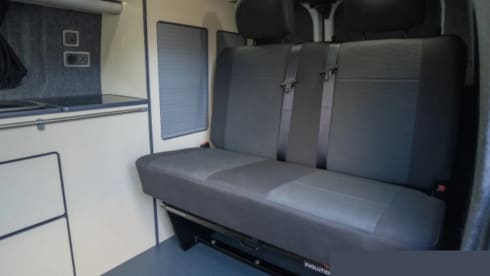 Worfy – 2 berth (6 with awning) campervan for fun adventures 