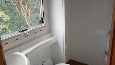 Superruime gezinscamper – 5p Elnagh Marlin 64 Alcove from 2001