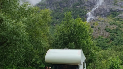 6p Chausson alcove