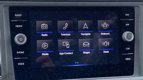 Clyde – 4p Volkswagen bus from 2022
