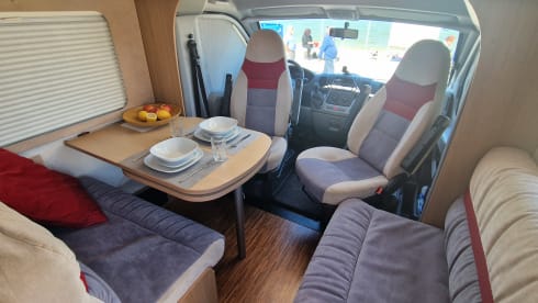 4p Bürstner semi-integrated from 2009