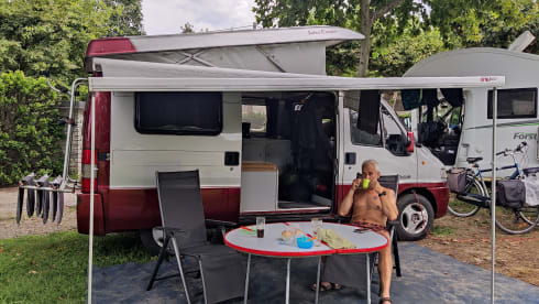 Very complete Safari Camper from 1995