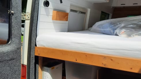 Cozy and neat VW camper bus 2.5TDI