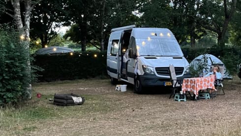 Charlie – Charlie to Friesland