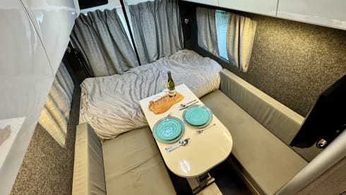 Joy Ride – 2p Volkswagen Crafter from 2010